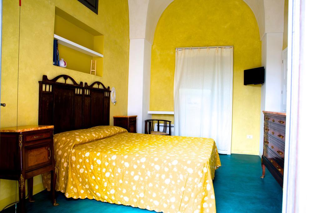Le Maioliche Otel Scauri  Dış mekan fotoğraf